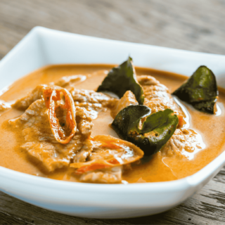 Gaeng Keow Wan (Thai Green Curry)