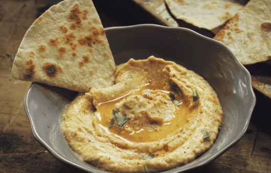 Lebanese hummus