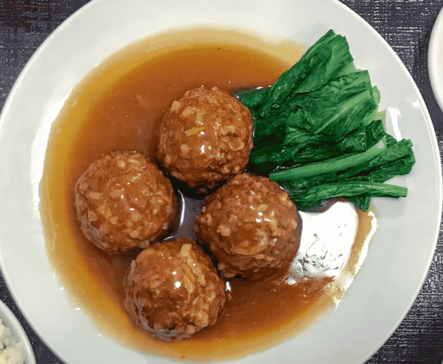 Lions Head Meatballs