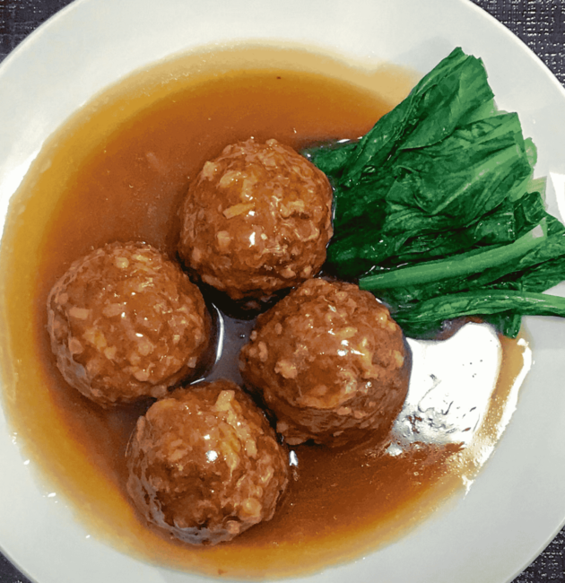 Lions Head Meatballs