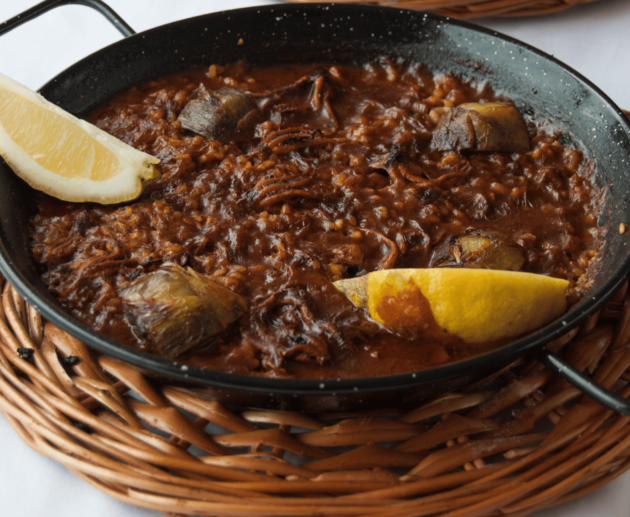 Spanish Arroz Negro (Black paella)