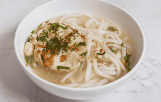 Bánh Canh (Udon Noodle Soup)