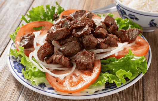 Bò Lúc Lắc (Shaking Beef)