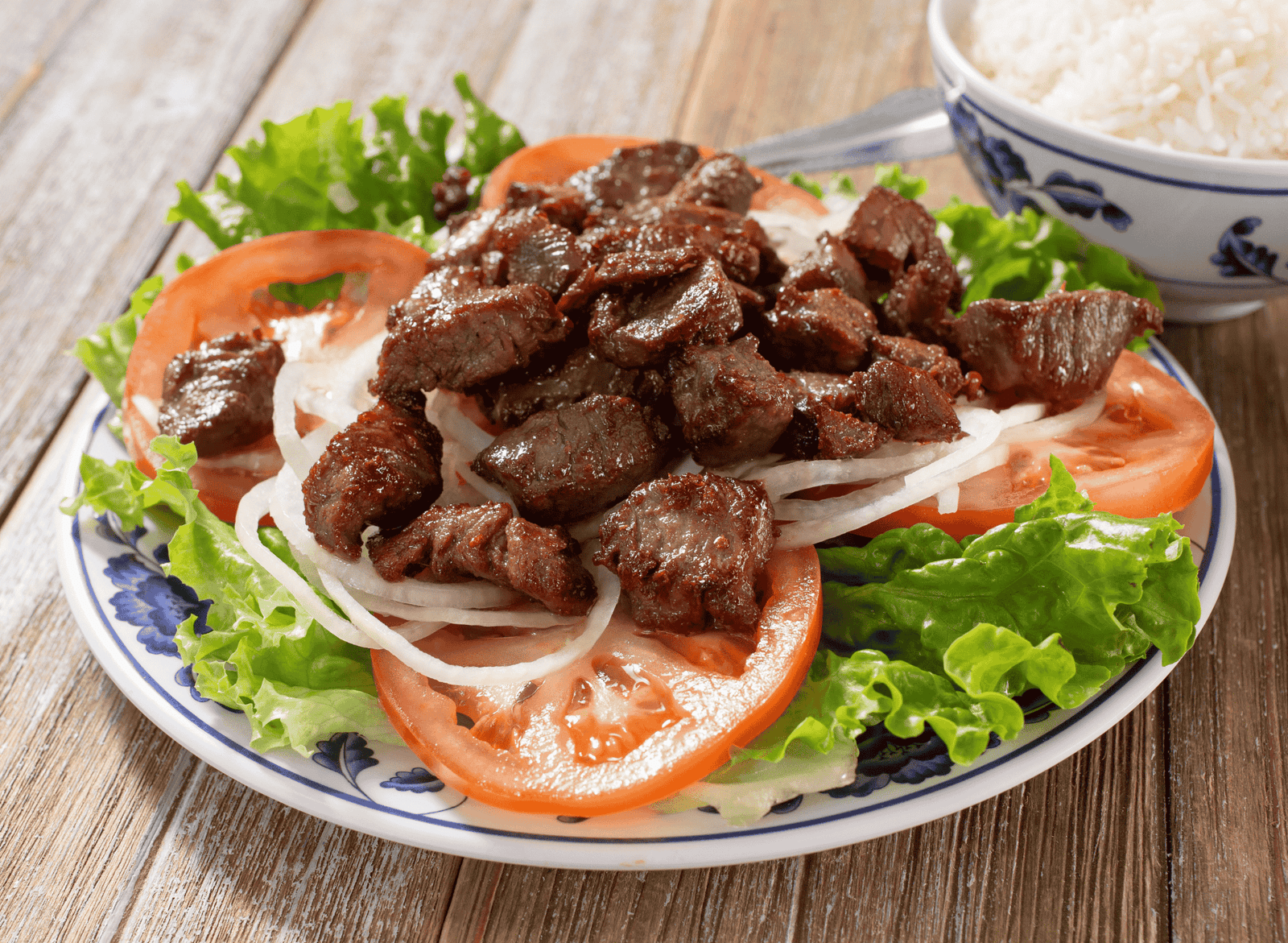 Bò Lúc Lắc (Shaking Beef)