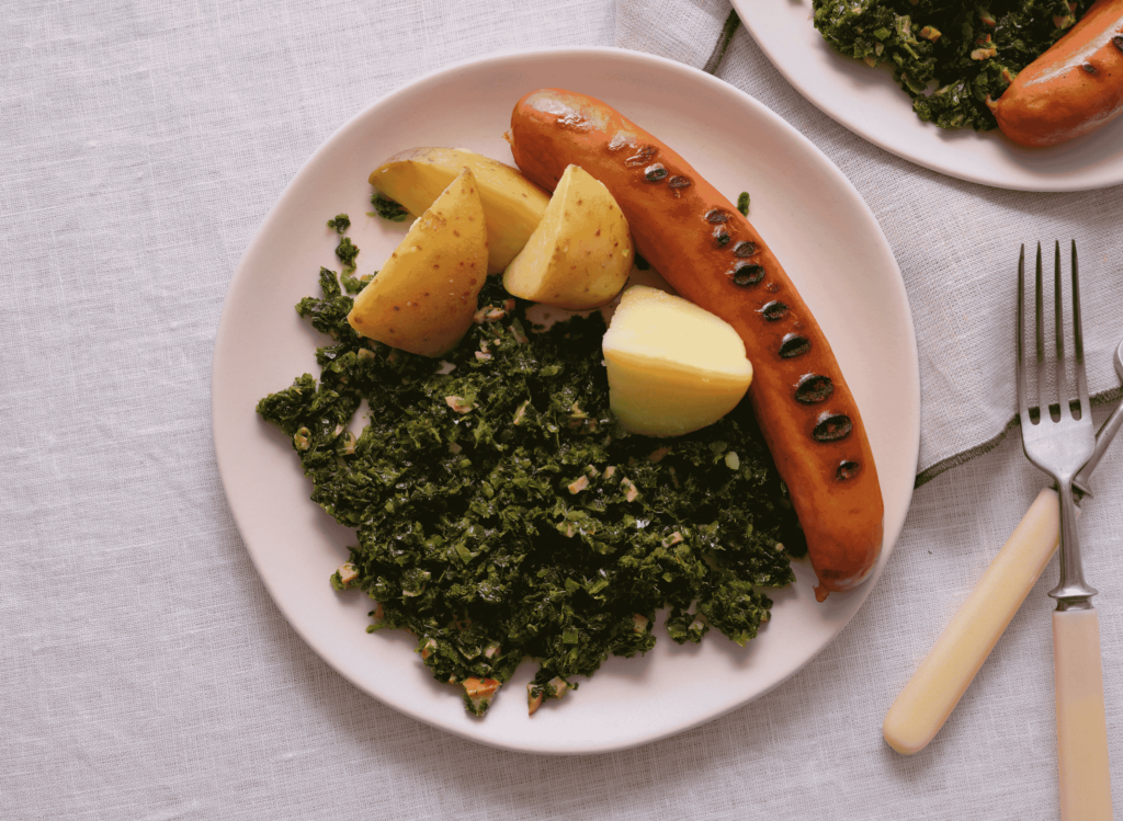 German Grünkohl mit Pinkel (Kale with Sausage)
