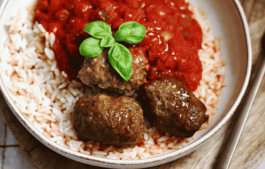 Soutzoukakia (Meatballs in Tomato Sauce)