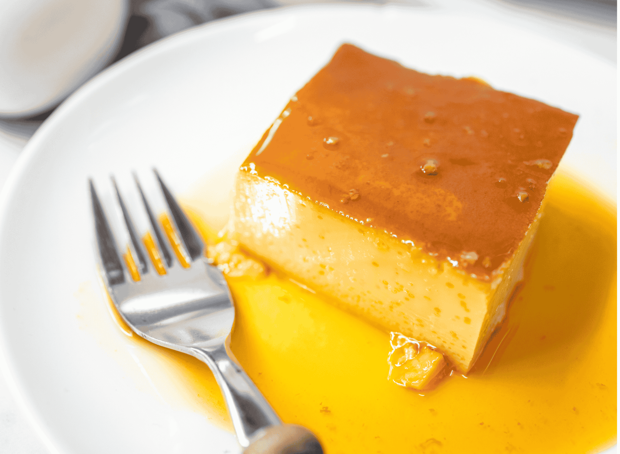 Argentinian Flan con Dulce de Leche