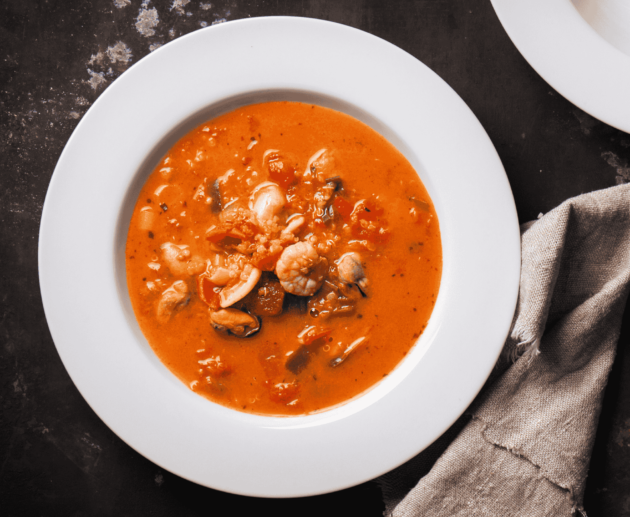 Sopa Catratcha De Mariscos Con Un