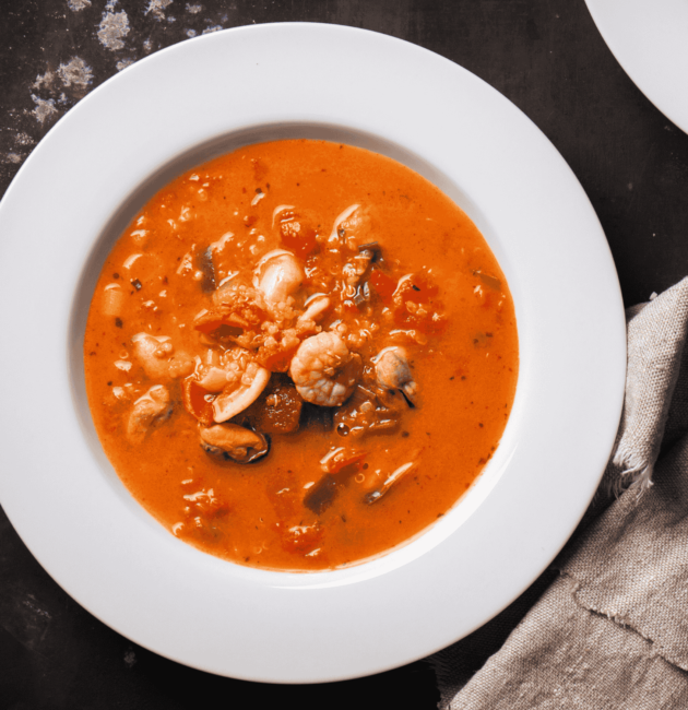 Sopa Catratcha De Mariscos Con Un