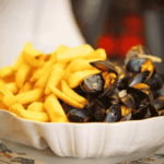 Moules Frites (Mussels with Fries)