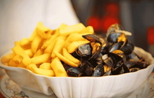 Moules Frites (Mussels with Fries)