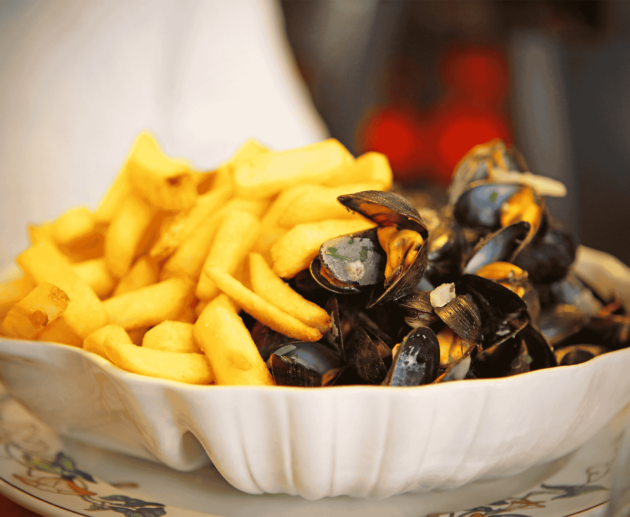 Moules Frites (Mussels with Fries)