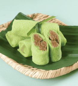 Kuih Dadar (Pandan Crepes with Coconut Filling)