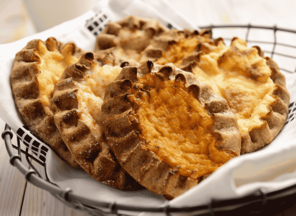 Karjalanpiirakka (Karelian Pasties)
