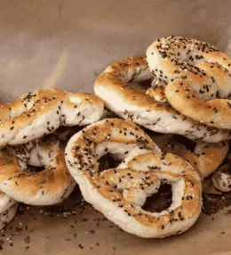 Latvian Kliņģeris (Festive Ring Bread)