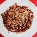 Pelēkie zirņi ar speķi (Grey Peas with Bacon)
