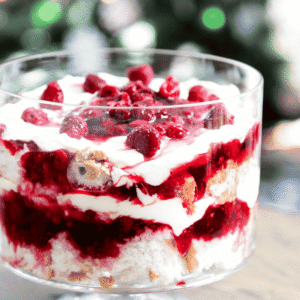 Rupjmaizes kārtojums (Rye Bread Trifle)