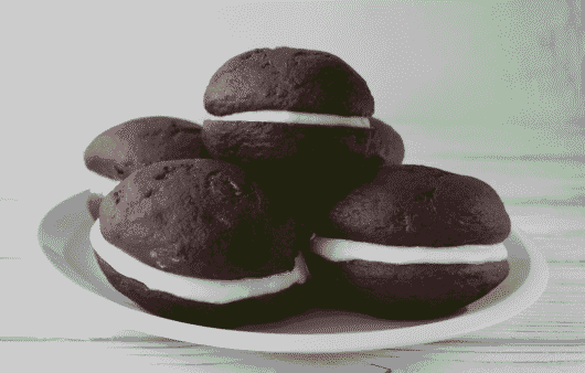 Whoopie Pies (Cream Filled Cake Sandwiches)