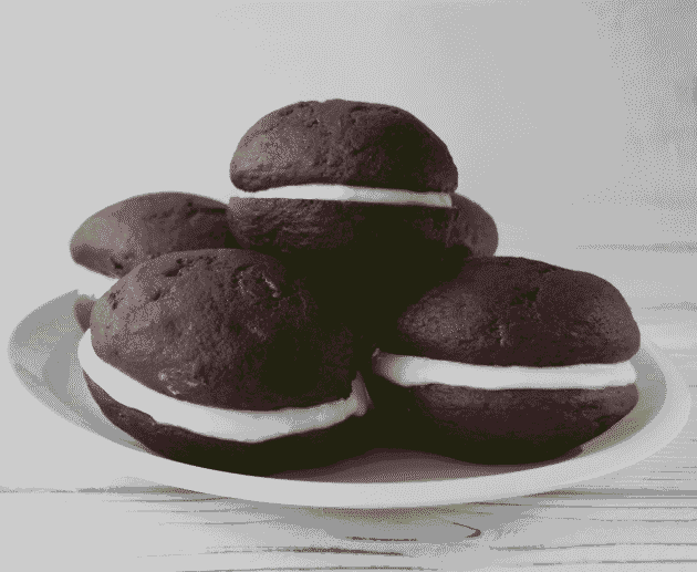 Whoopie Pies (Cream Filled Cake Sandwiches)