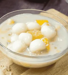 Filipino Ginataang Bilo-Bilo (Sticky Rice Balls in Coconut Milk)