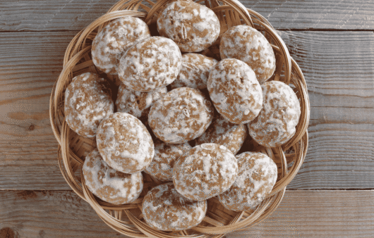 Pryaniki (Spiced Honey Cookies)