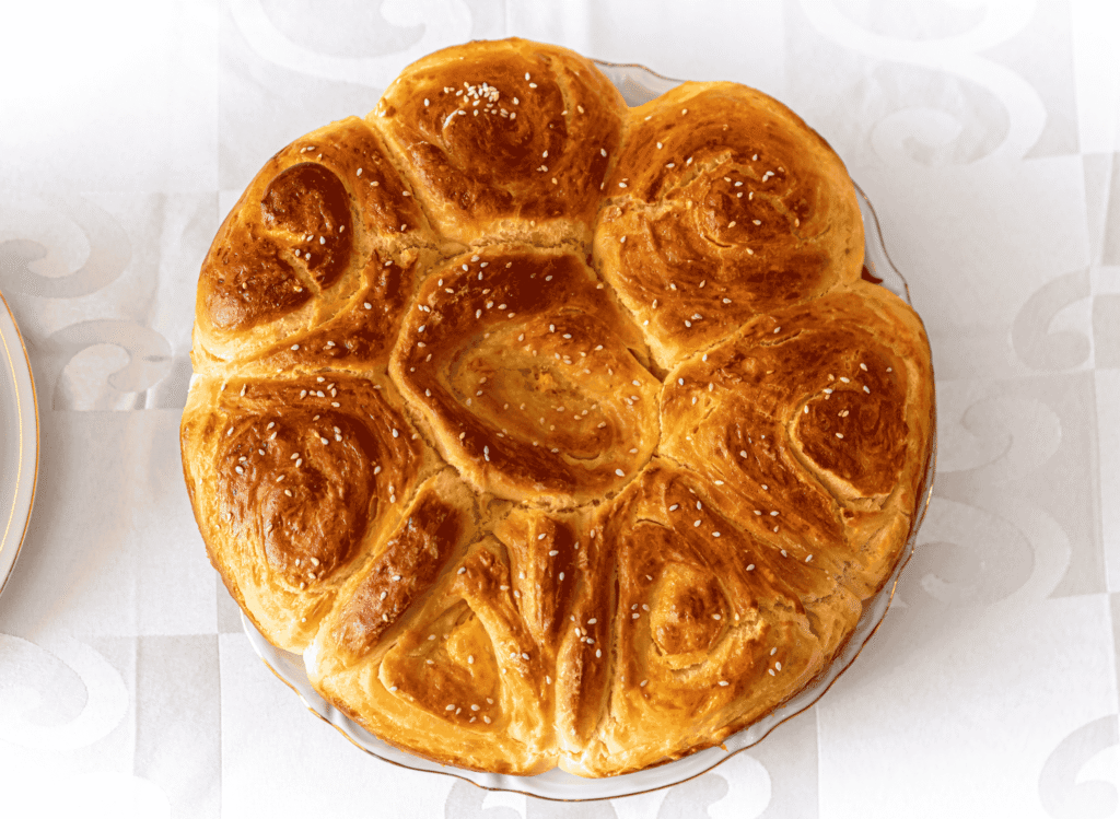 Česnica (Serbian Christmas Bread)