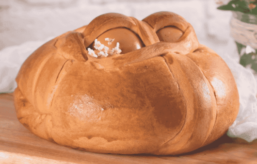 Folar de Páscoa (Easter Bread)
