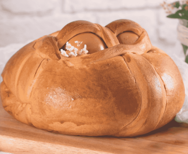 Folar de Páscoa (Easter Bread)