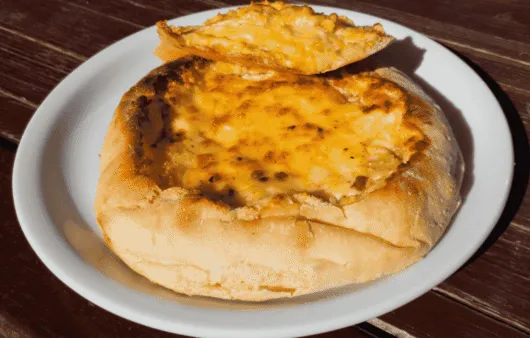 Komplet Lepinja (Gravy Filled Flatbread)
