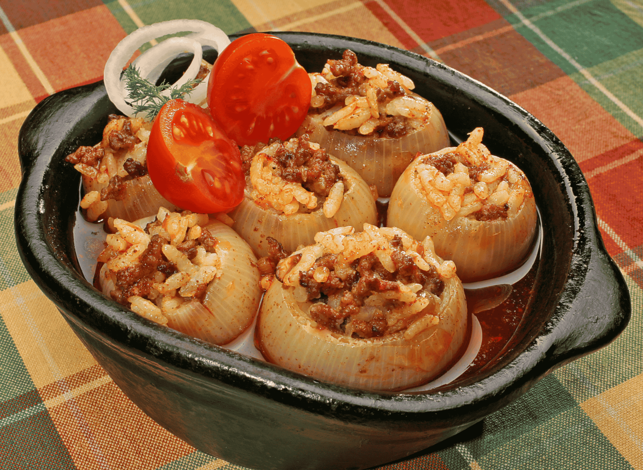 Sogan dolma (Stuffed Onions)