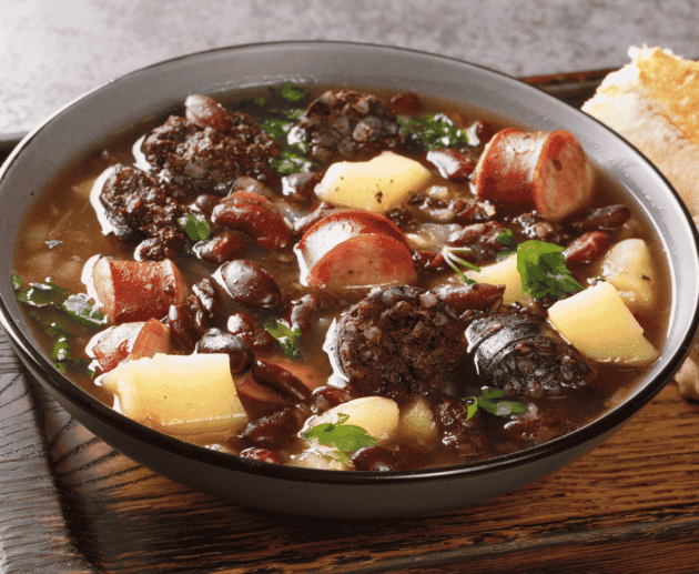Sopa de Pedra (Stone Soup)