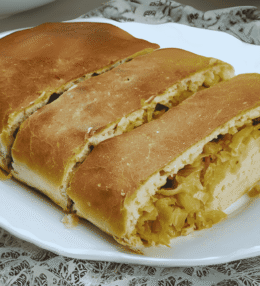 Bedfordshire Clanger (Caramelised Onion Pastry)