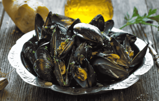 Buzara (Shellfish in Garlic Wine Sauce)