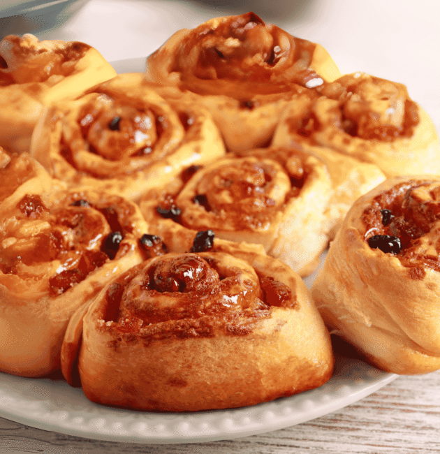 Chelsea Bun (Sticky Spiced Bun)