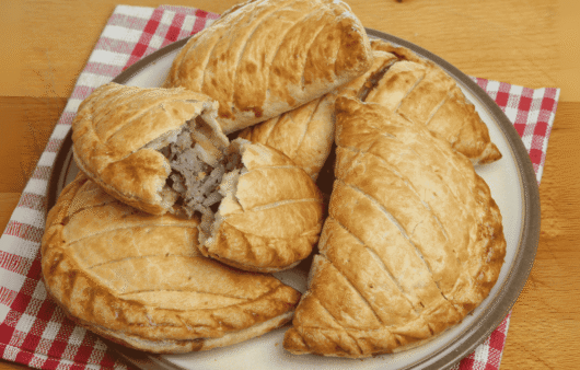 Cornish Pasty (Meat and Veg Pastry)