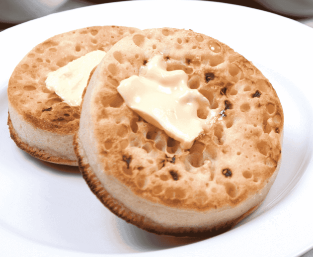 Crumpets (Griddle Cakes)