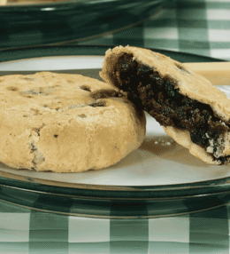 Eccles Cake (Currant Filled Pastry)
