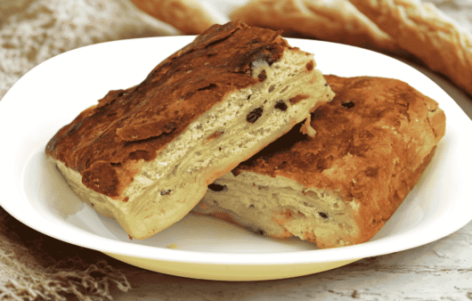 Lardy Cake (Sweet Bread)