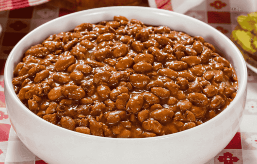 Maple Baked Beans (Baked Beans with Maple Syrup)
