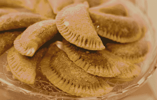 Rafioli (Stuffed Sweet Pastry)