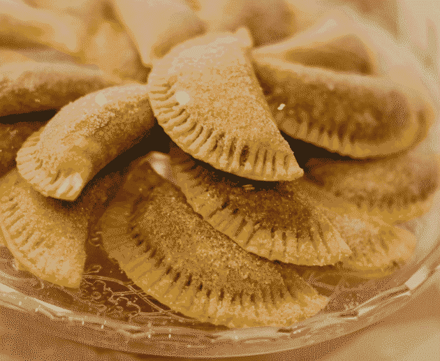 Rafioli (Stuffed Sweet Pastry)