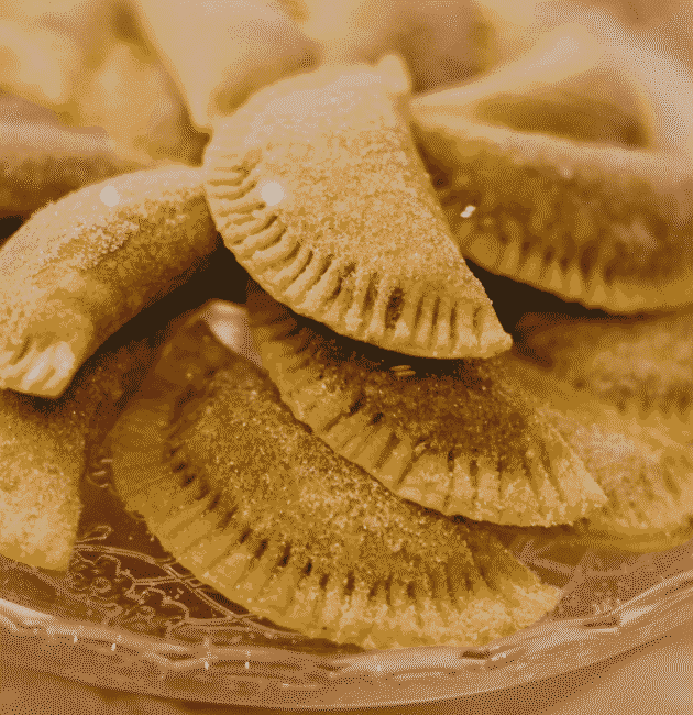 Rafioli (Stuffed Sweet Pastry)