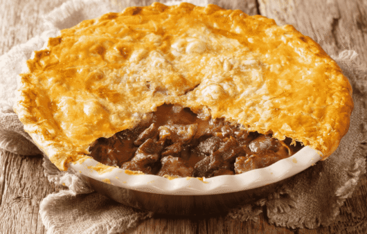 Steak and Ale Pie (Beer Meat Pie)
