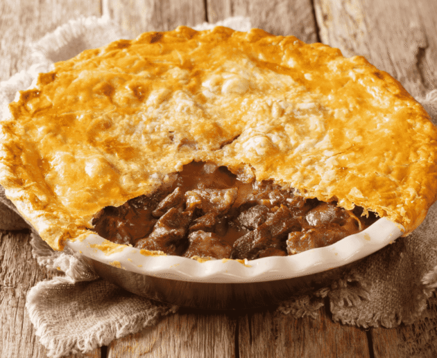 Steak and Ale Pie (Beer Meat Pie)