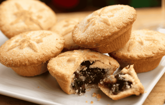 Mince Pies (Fruit Filled Pastry)