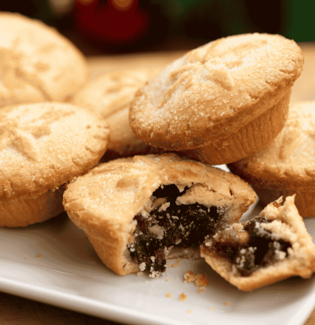 Mince Pies (Fruit Filled Pastry)