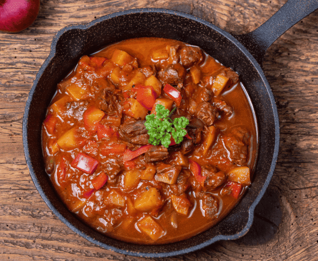 Hungarian Gulyás (Beef Goulash)