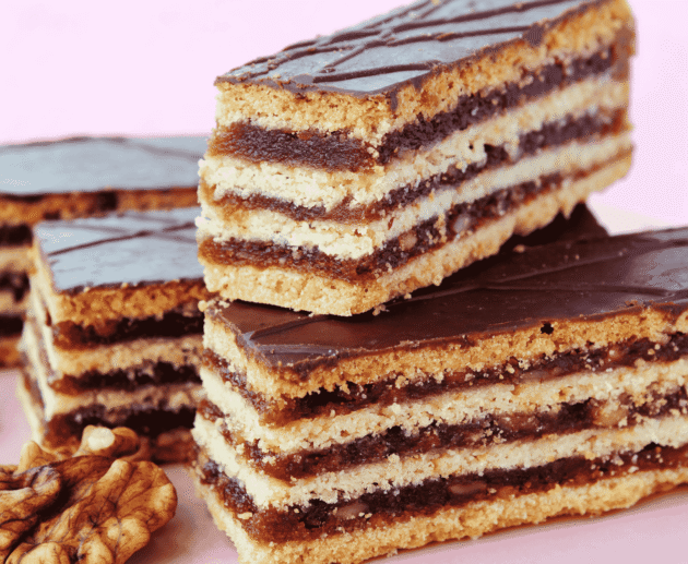 Zserbó Szelet (Layered Walnut Pastry)