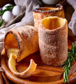 Kürtőskalács (Chimney Cake)